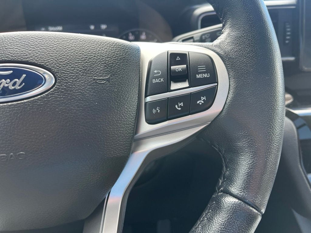 2022 Ford Explorer Limited | Pano Moonroof | 360 Cam | Trailer Tow Pack | BLI