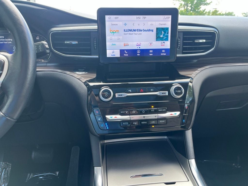 2022 Ford Explorer Limited | Pano Moonroof | 360 Cam | Trailer Tow Pack | BLI