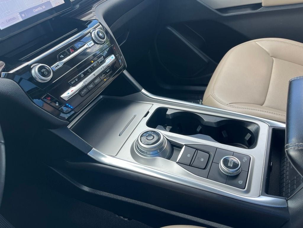 2022 Ford Explorer Limited | Pano Moonroof | 360 Cam | Trailer Tow Pack | BLI