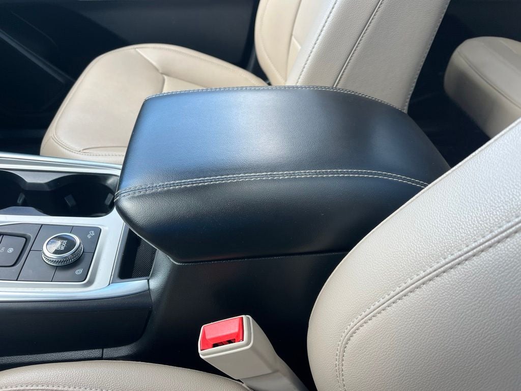 2022 Ford Explorer Limited | Pano Moonroof | 360 Cam | Trailer Tow Pack | BLI