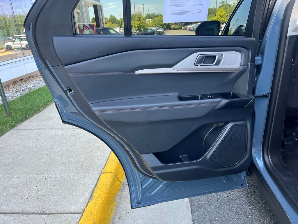 2025 Ford Explorer Active 4WD | Low Miles | LKAS | CarPlay/Android Auto