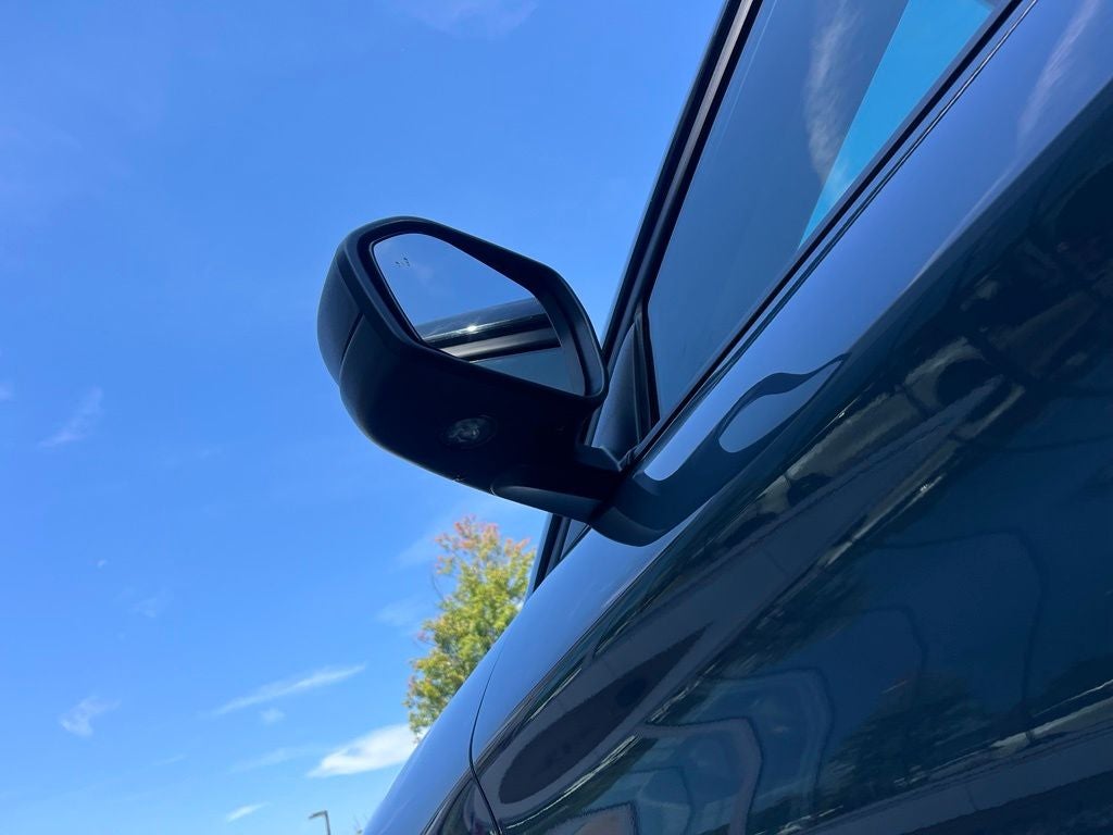 2025 Ford Explorer Active 4WD | Low Miles | LKAS | CarPlay/Android Auto