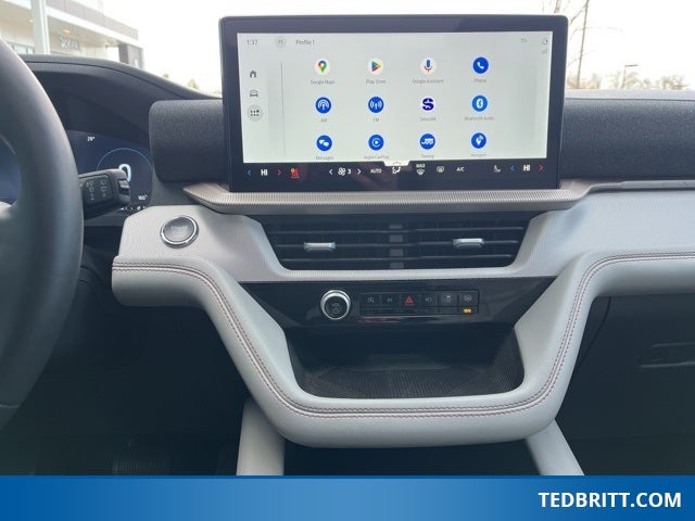 2025 Ford Explorer Active 4WD | Pano Roof | BLIS | Co-Pilot360 Assist+