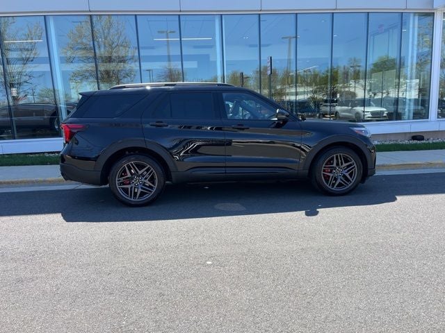 2025 Ford Explorer ST 4WD | Pano Roof | Sun & Sound | 13.2" Touchscreen