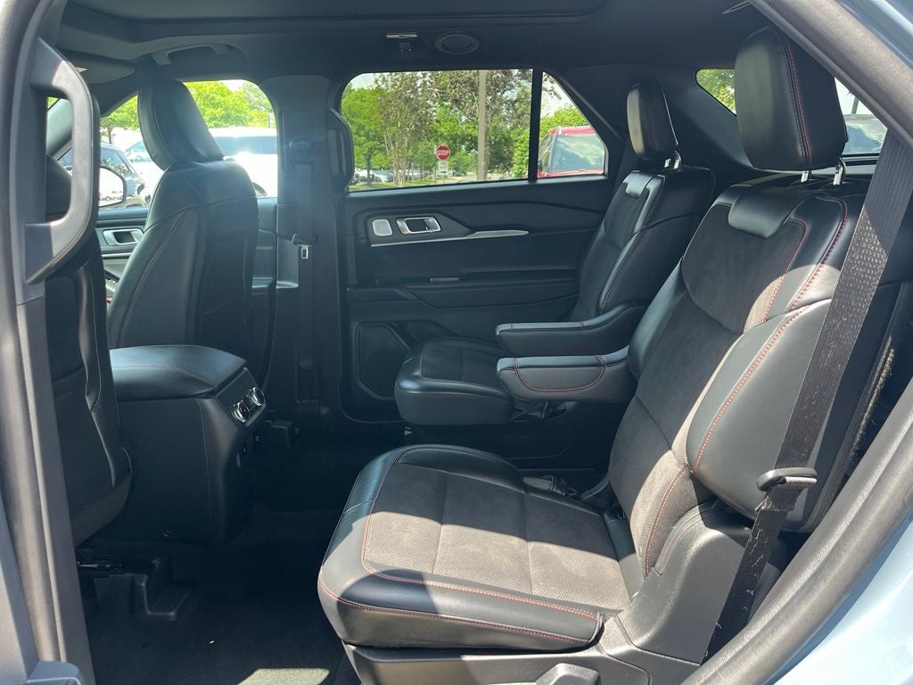 2025 Ford Explorer ST 4WD | Pano Roof | Black Painted Roof | Sun & Sound