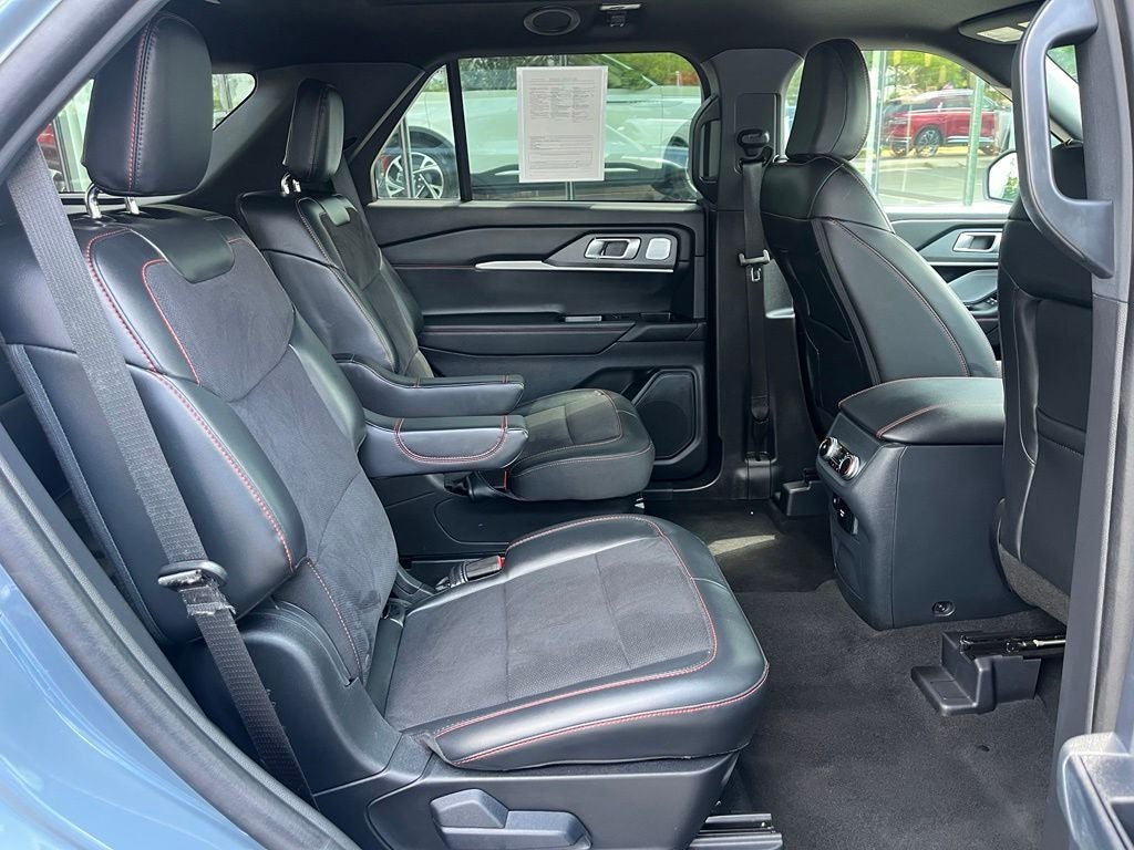 2025 Ford Explorer ST 4WD | Pano Roof | Black Painted Roof | Sun & Sound