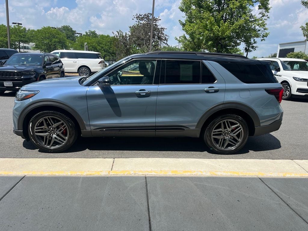 2025 Ford Explorer ST 4WD | Pano Roof | Black Painted Roof | Sun & Sound