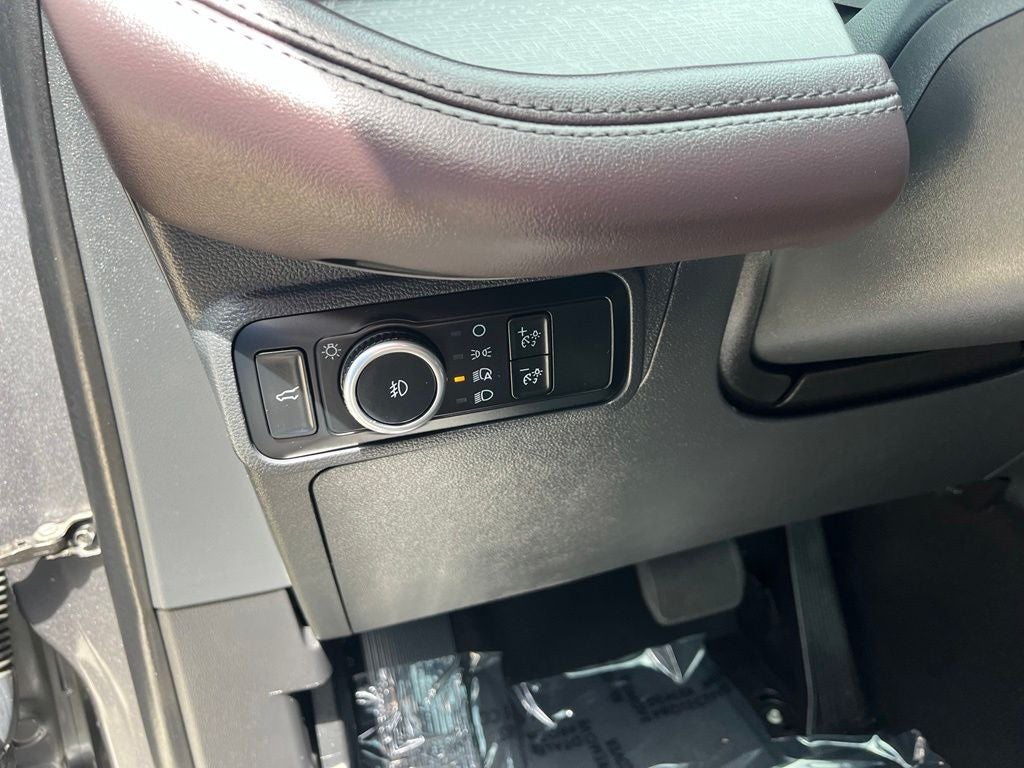 2025 Ford Explorer Platinum 4WD | Moonroof | 360 Cam | BLIS | Ultimate Pkg