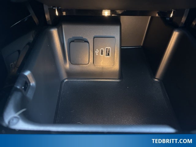 2025 Ford Explorer Platinum 3.0L EcoBoost V6 4WD | Pano Roof | 360 Camera