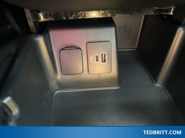 2025 Ford Explorer Platinum 4WD | Ultimate Pkg | Pano Roof | 360 Camera