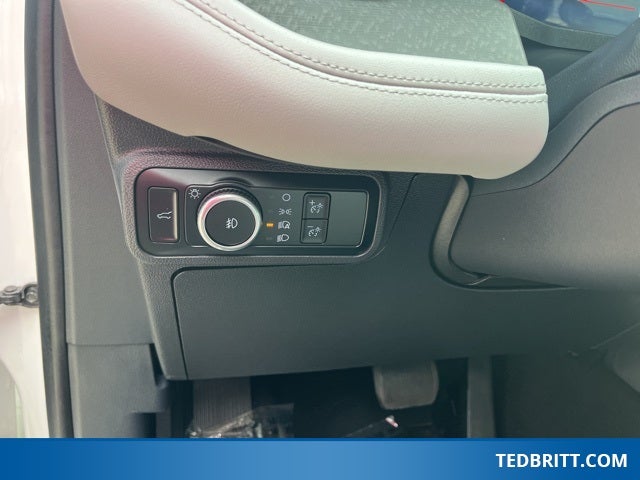 2025 Ford Explorer Platinum 4WD | Ultimate Pkg | Pano Roof | 360 Camera