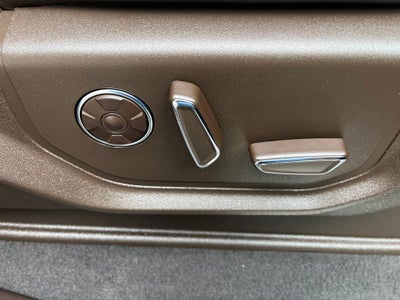 2022 Ford F-250SD King Ranch 4WD | Ultimate Pkg | Pano Roof | BLIS