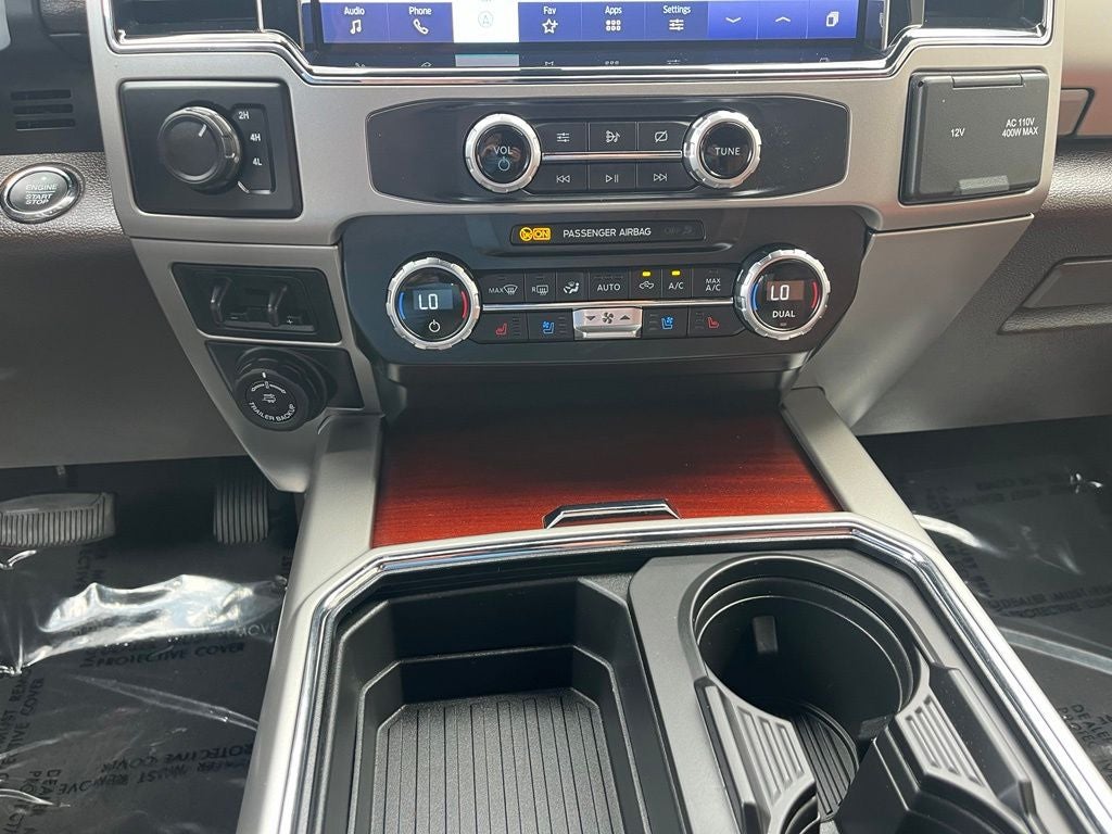 2022 Ford F-250SD King Ranch 4WD | Ultimate Pkg | Pano Roof | BLIS