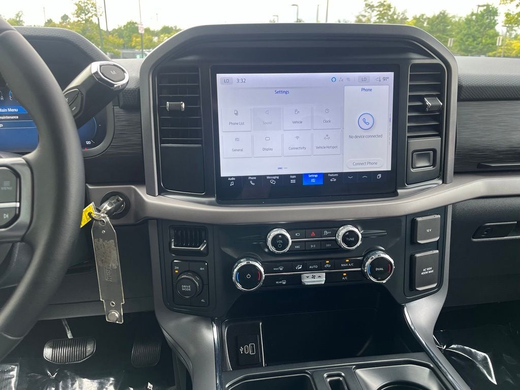 2025 Ford F-150 XLT 4WD | SYNC4 | BLIS | CarPlay/Android Auto