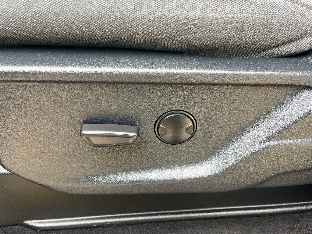 2025 Ford F-150 XLT 4WD | SYNC4 | BLIS | CarPlay/Android Auto