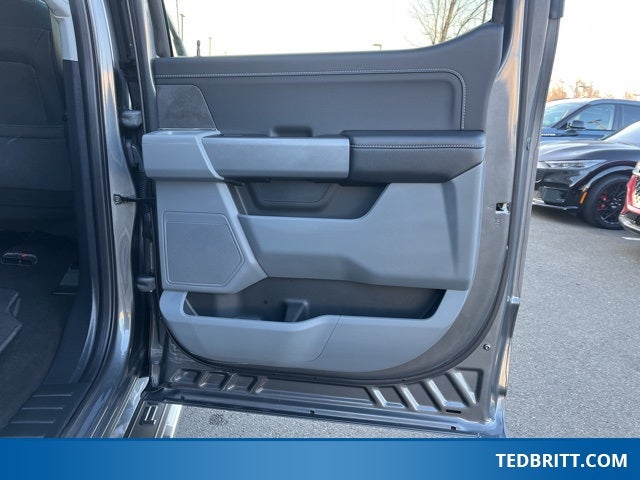 2024 Ford F-150 XLT 4WD | Nav | Mobile Office | Class IV Trailer Hitch