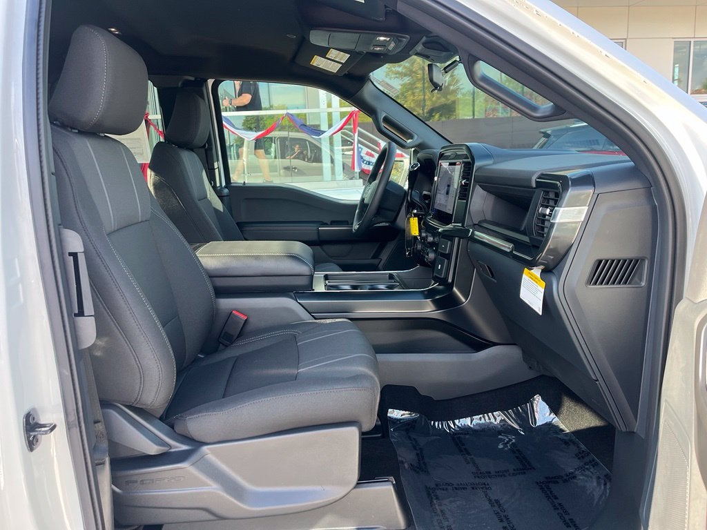 2026 Ford F-150 STX 4WD | Supercab | BLIS | LKAS | SYNC 4 | 36 Gal Tan