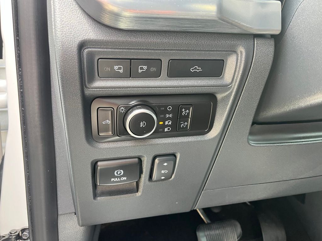 2023 Ford F-150 Lariat 4WD | Pano Roof | 360 Cam | BLIS | Max Tow