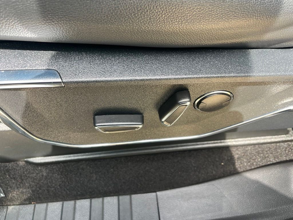2023 Ford F-150 Lariat 4WD | Pano Roof | 360 Cam | BLIS | Max Tow