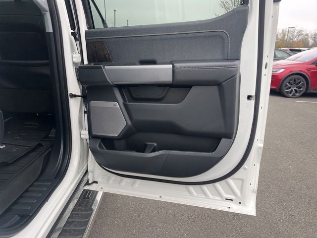 2023 Ford F-150 Lariat 4WD | Pano Roof | 360 Cam | Trailer Tow Pkg | FX4