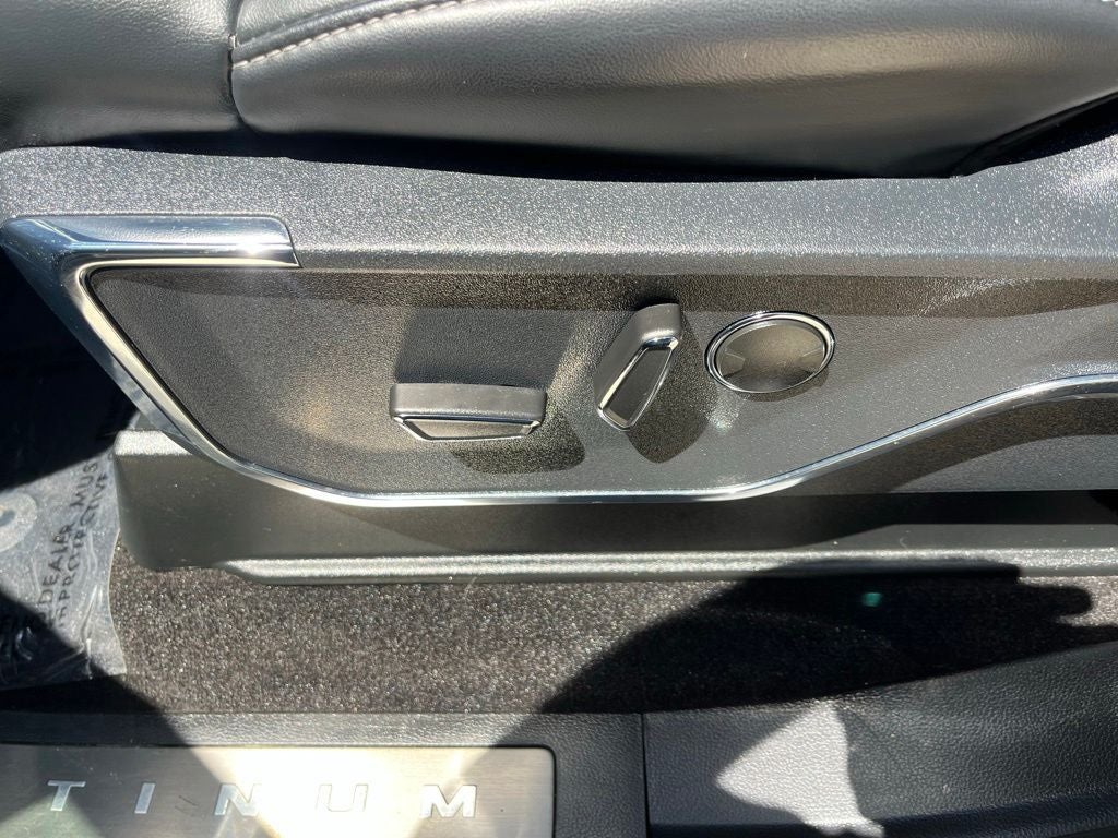 2023 Ford F-150 Platinum 4WD | Pano Roof | 360 Cam | FX4 | Black Appear Pkg