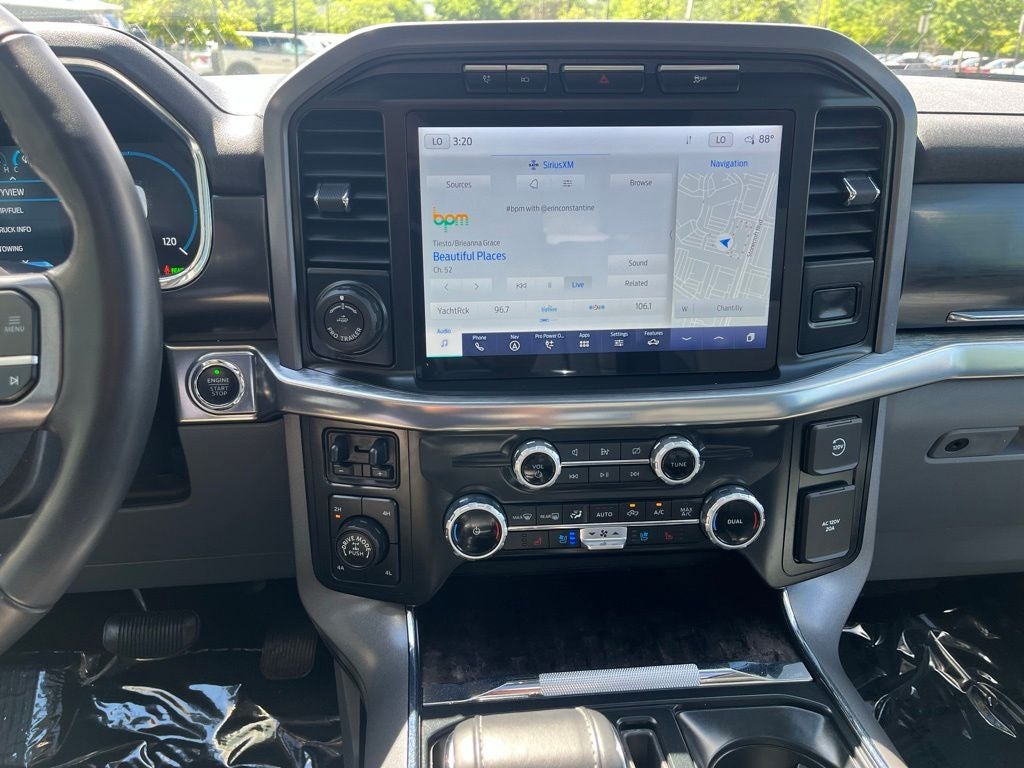 2023 Ford F-150 Lariat Hybrid 4WD | Pano Roof | Trailer Tow Pkg | BLIS