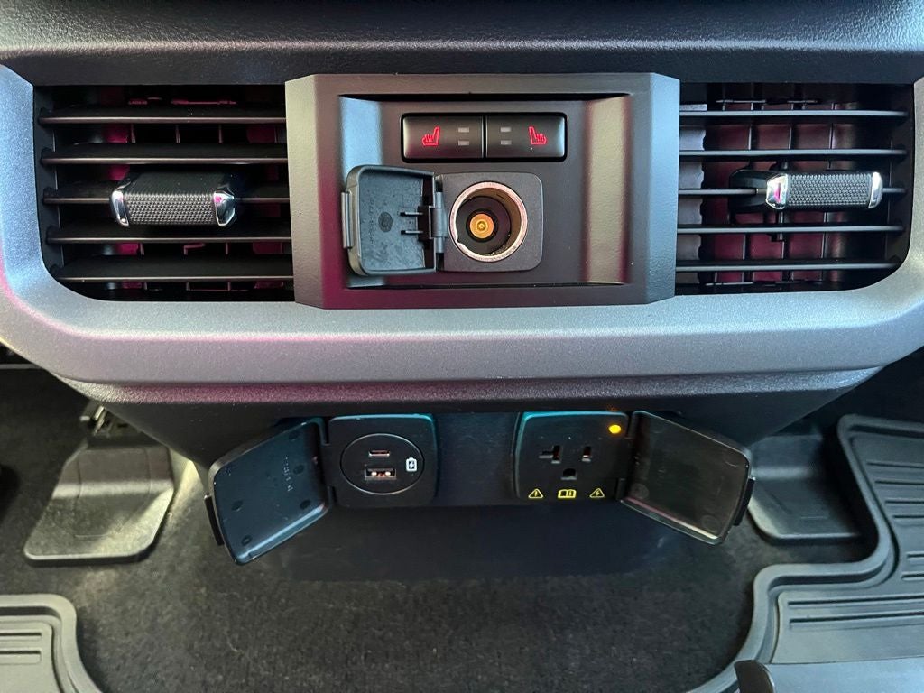 2023 Ford F-150 Lariat 4WD | Pano Roof | 360 Cam | 7.2kW | Max Tow