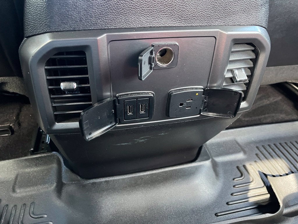 2017 Ford F-150 Lariat 4WD | Nav | BLIS | SYNC 3 | Carplay/Android Auto