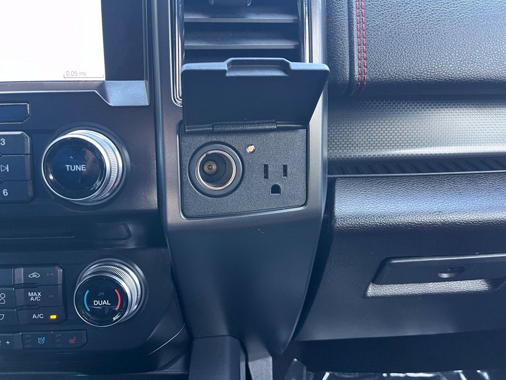 2017 Ford F-150 Lariat 4WD | Nav | BLIS | SYNC 3 | Carplay/Android Auto
