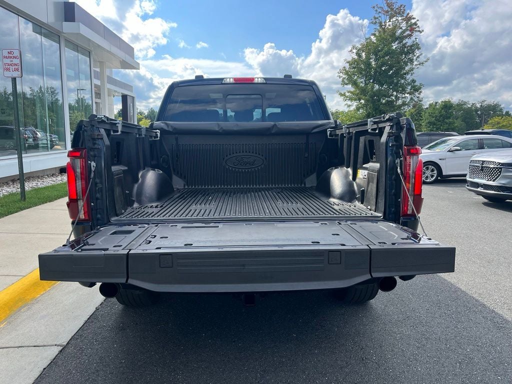 2024 Ford F-150 Lariat 4WD | Pano Roof | 360 Cam | Black Appear Pkg