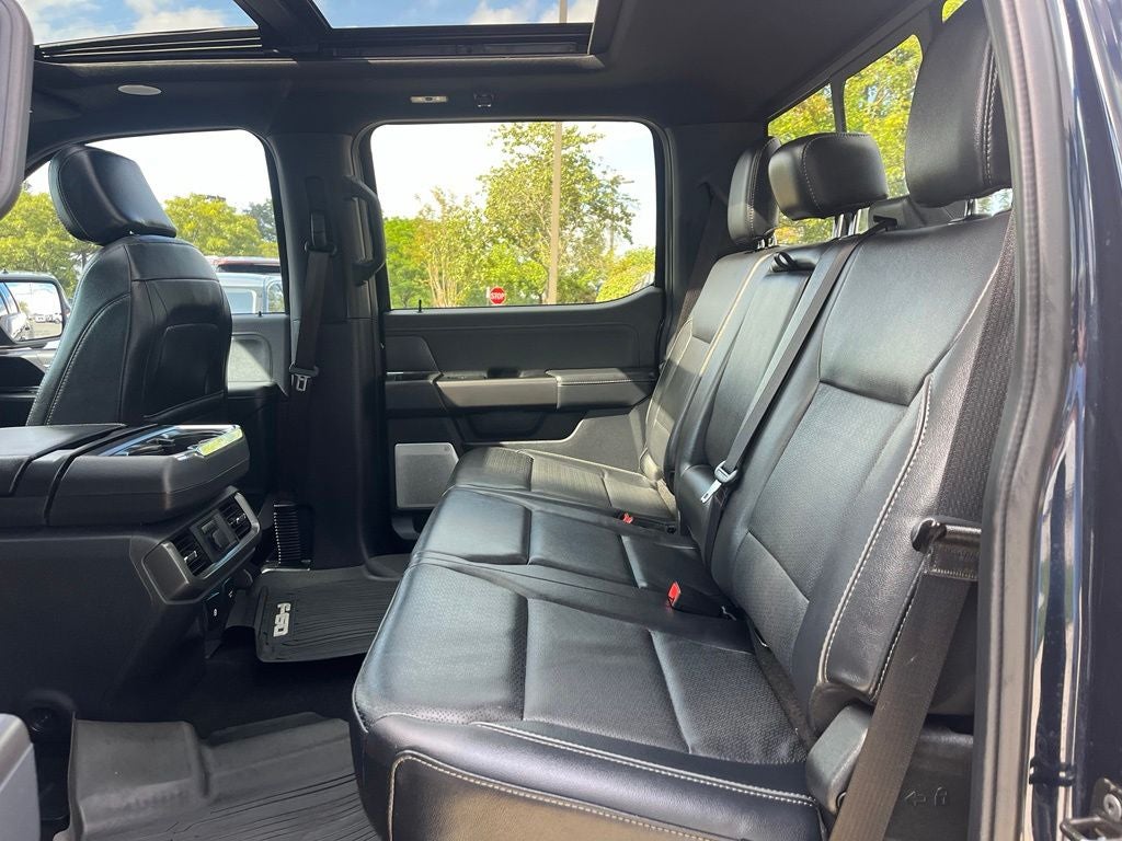 2024 Ford F-150 Lariat 4WD | Pano Roof | 360 Cam | Black Appear Pkg
