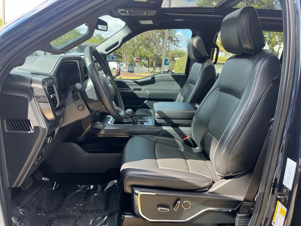 2024 Ford F-150 Lariat 4WD | Pano Roof | 360 Cam | Black Appear Pkg