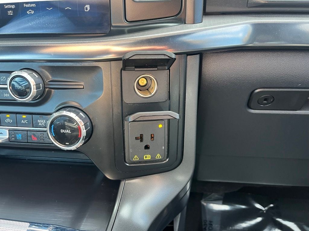 2024 Ford F-150 Lariat 4WD | Pano Roof | 360 Cam | Black Appear Pkg
