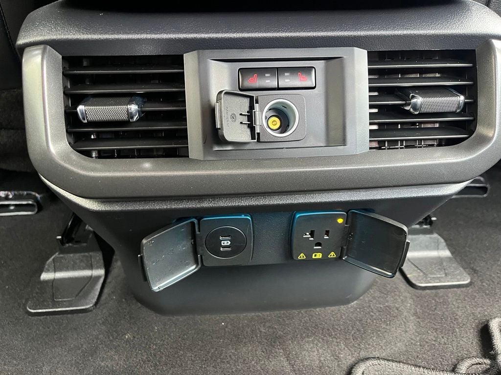 2024 Ford F-150 Lariat 4WD | Pano Roof | 360 Cam | Black Appear Pkg