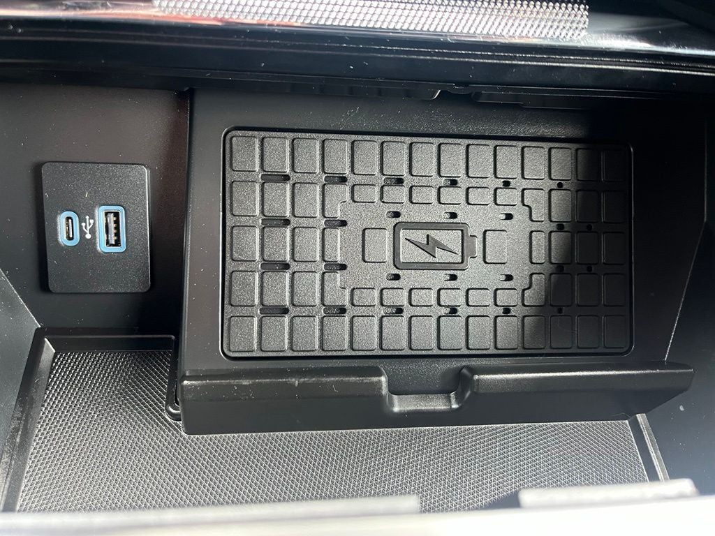 2024 Ford F-150 Lariat 4WD | Pano Roof | 360 Cam | Black Appear Pkg