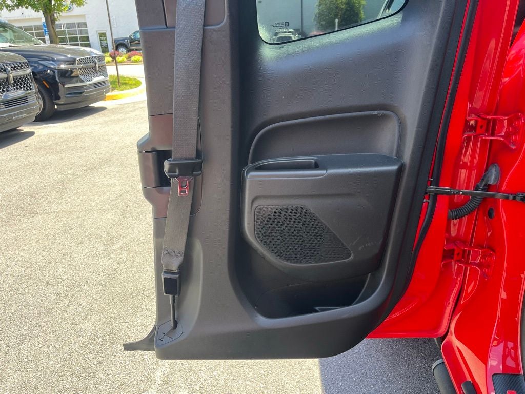 2017 Chevrolet Colorado WT 4WD | Custom Special Edition Pkg | Tow Pkg