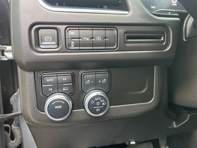 2023 GMC Yukon SLT 4WD | Dual Moonroof | 22" Gloss Black Wheels