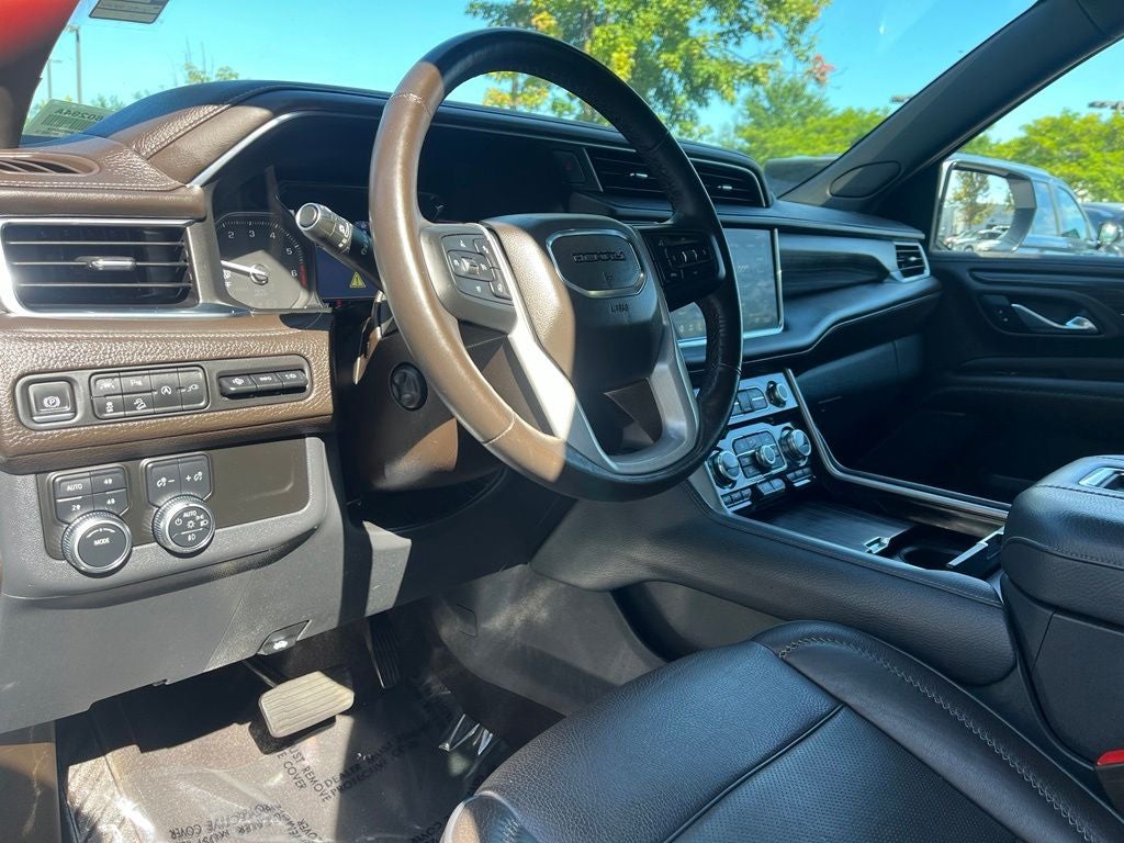 2021 GMC Yukon XL Denali 4WD | Premium Pkg | Pano Roof | BLIS