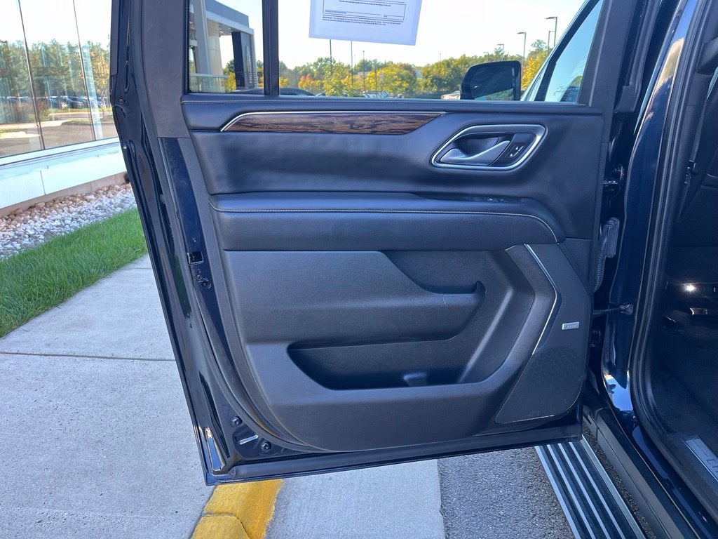 2021 Chevrolet Suburban Premier 4WD | Pano Roof | 360 Cam | Premium Pkg