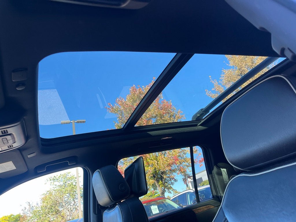 2021 Chevrolet Suburban Premier 4WD | Pano Roof | 360 Cam | Premium Pkg