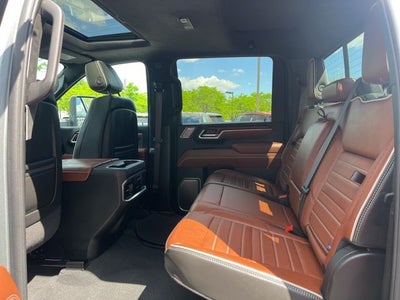 2025 GMC Sierra 2500HD Denali Ultimate 4WD | Gooseneck/5th Wheel Package