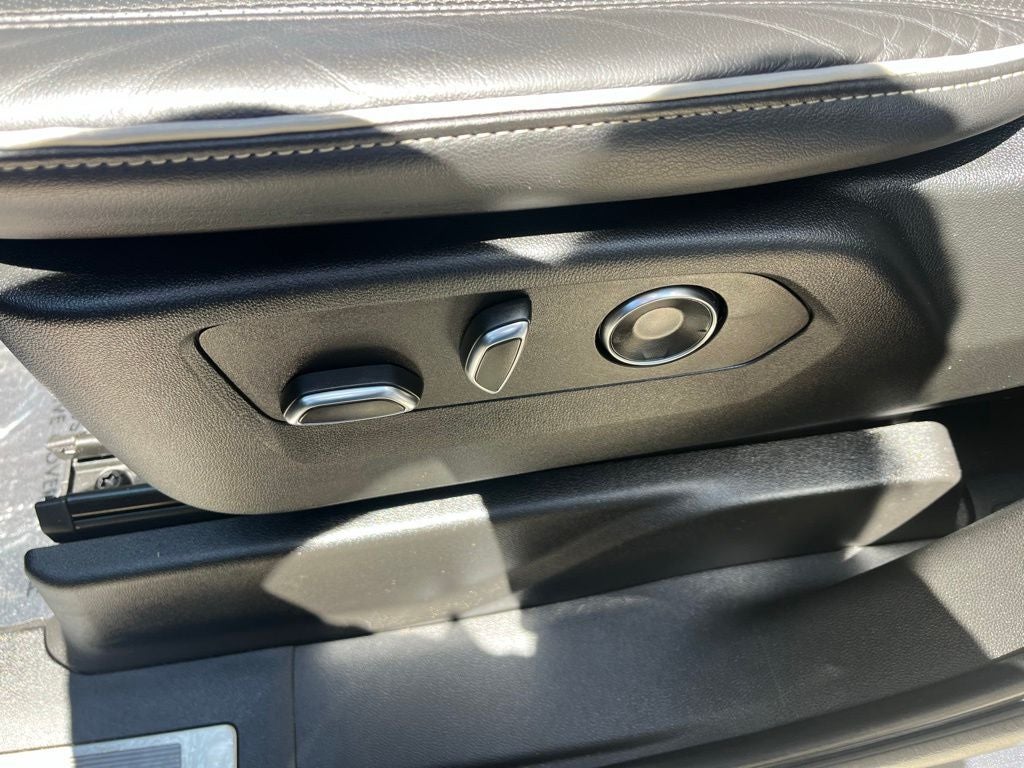 2022 Cadillac Escalade Sport 4WD | Touring Pkg | Rear Media Pkg | Supercruise