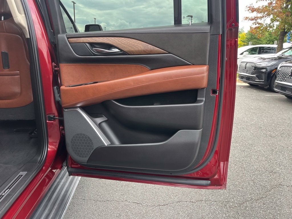 2018 Cadillac Escalade ESV Luxury 4WD | Nav | Mooroof | 360 Cam | BLIS | HUD