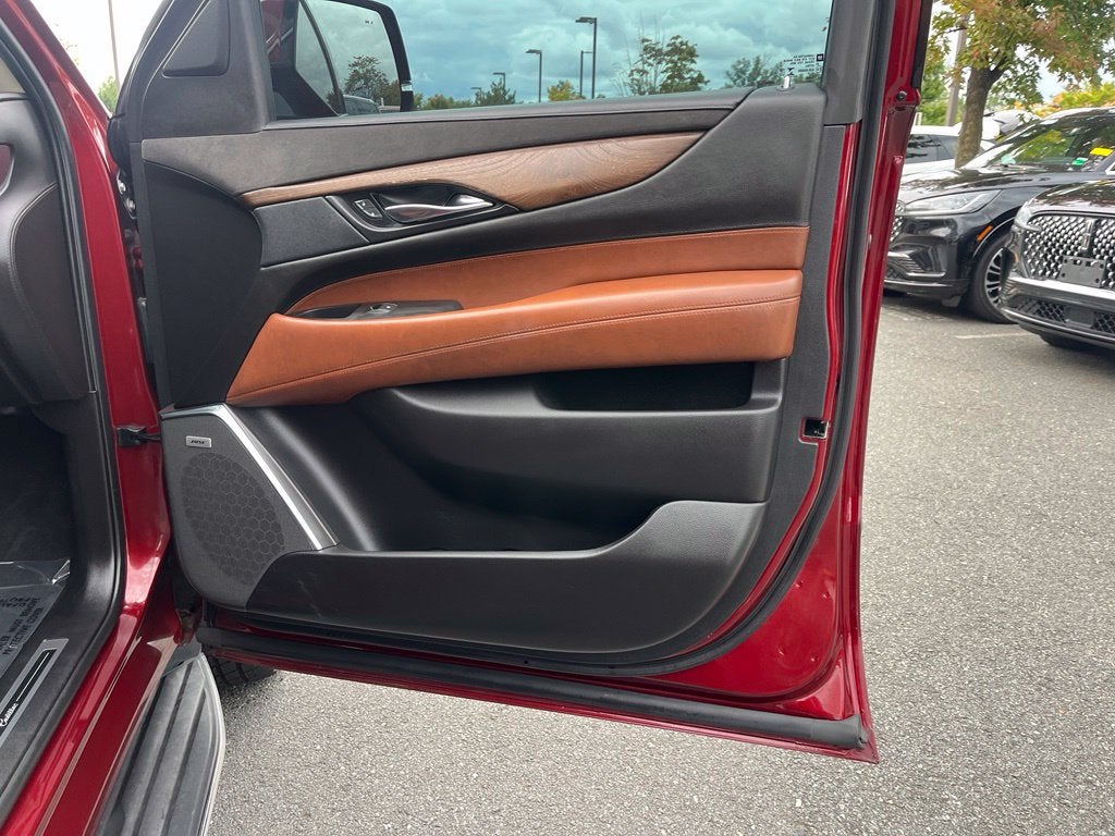2018 Cadillac Escalade ESV Luxury 4WD | Nav | Mooroof | 360 Cam | BLIS | HUD