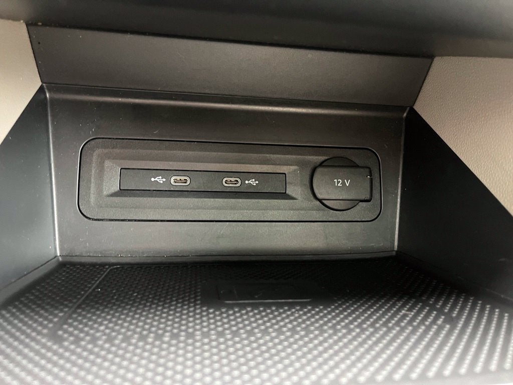 2021 Volkswagen Atlas 3.6L V6 SE w/Technology R-Line AWD | Moonroof | BLIS