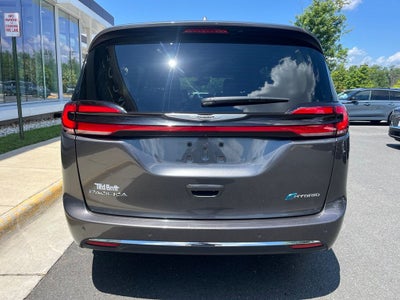 2022 Chrysler Pacifica Hybrid Touring L | 360 Cam | Adaptive Cruise | BLIS |