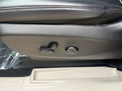 2023 Chrysler Pacifica Hybrid Touring L | Safety Pack | Adaptive Cruise | Remote Start |