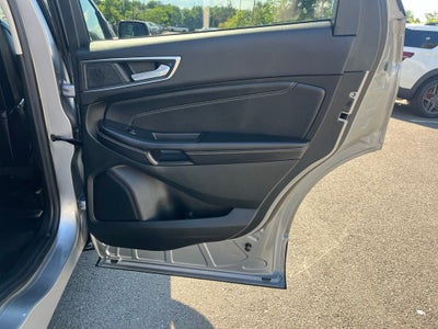2022 Ford Edge Titanium AWD | Pano Roof | BLIS | Trailer Tow Pkg