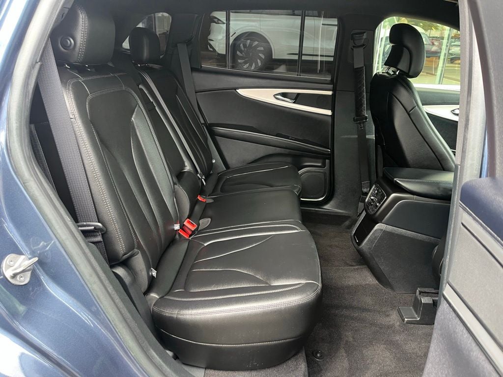 2019 Lincoln Nautilus Standard | Heated Front Seats | BLIS | Hands-Free Liftgate