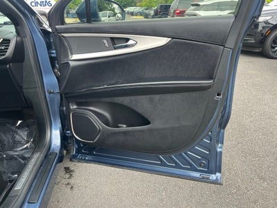 2019 Lincoln Nautilus Standard | Heated Front Seats | BLIS | Hands-Free Liftgate